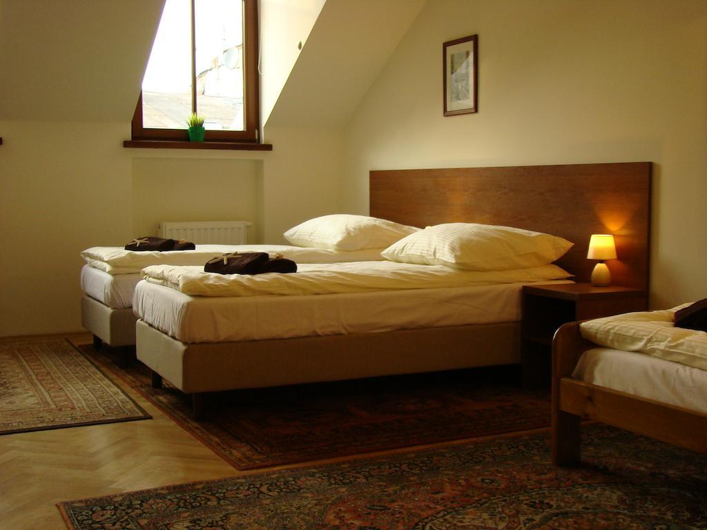 Royal Route 29 Comfort Rooms Cracovia Habitación foto