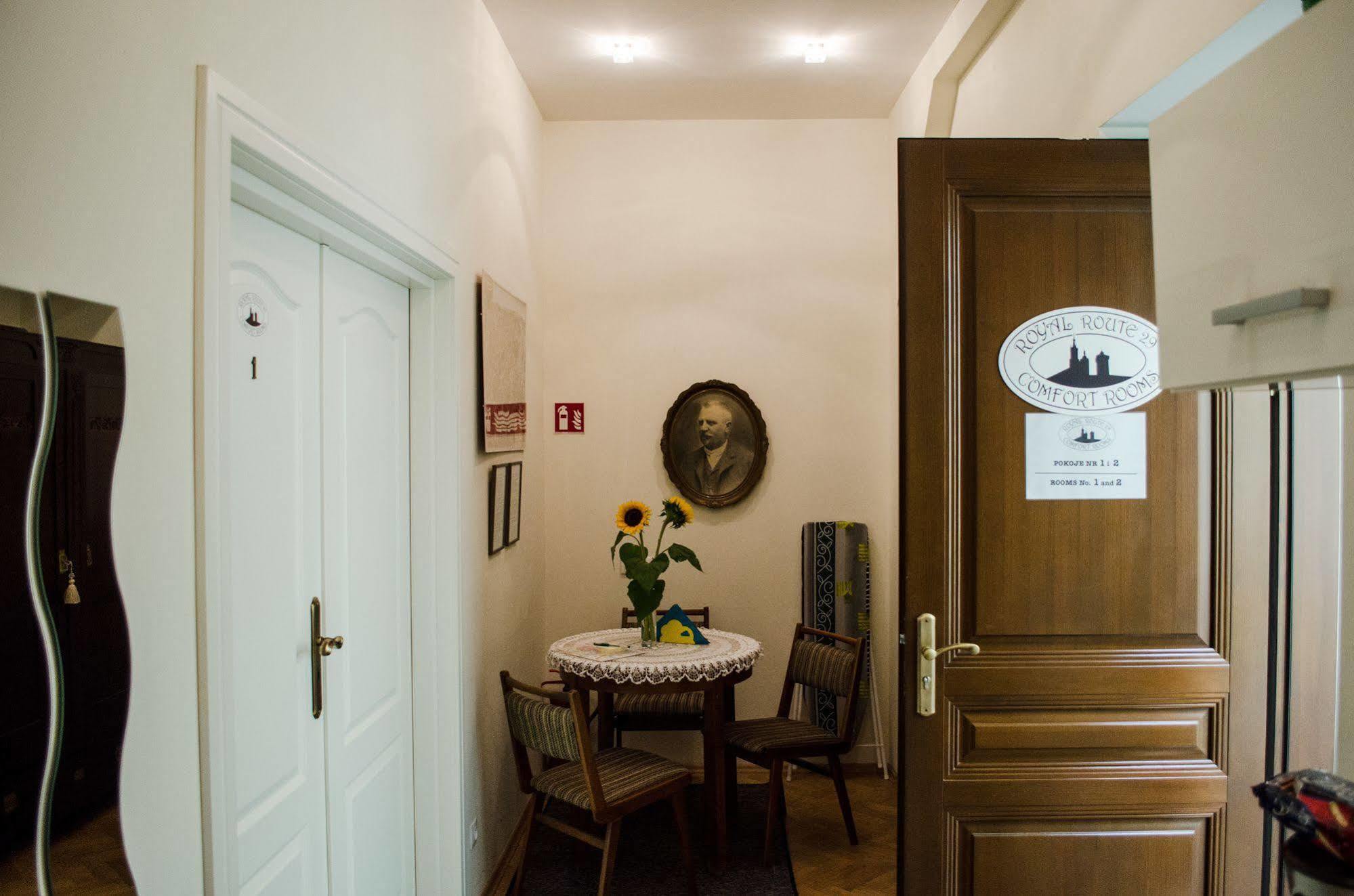 Royal Route 29 Comfort Rooms Cracovia Exterior foto