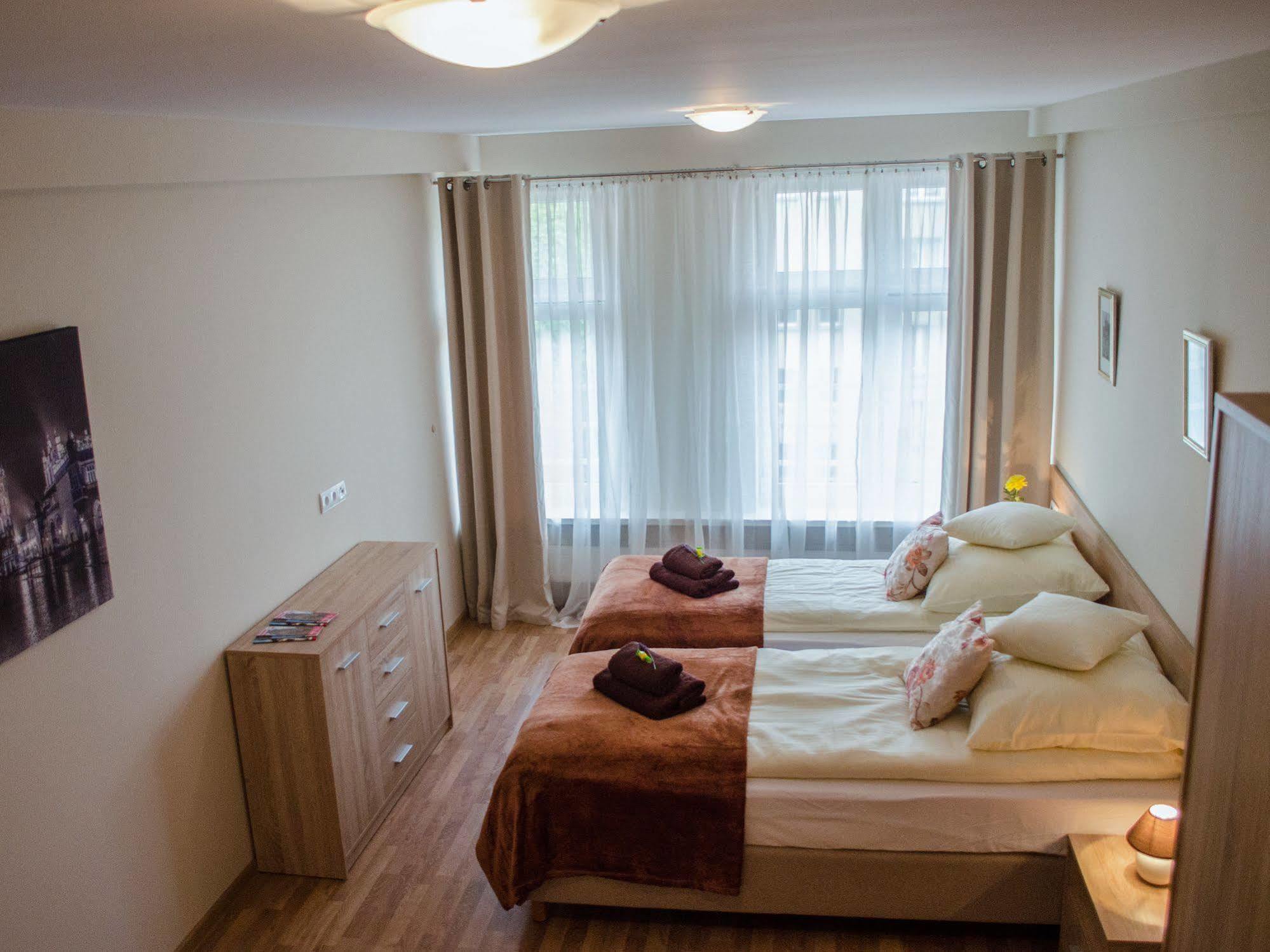 Royal Route 29 Comfort Rooms Cracovia Exterior foto