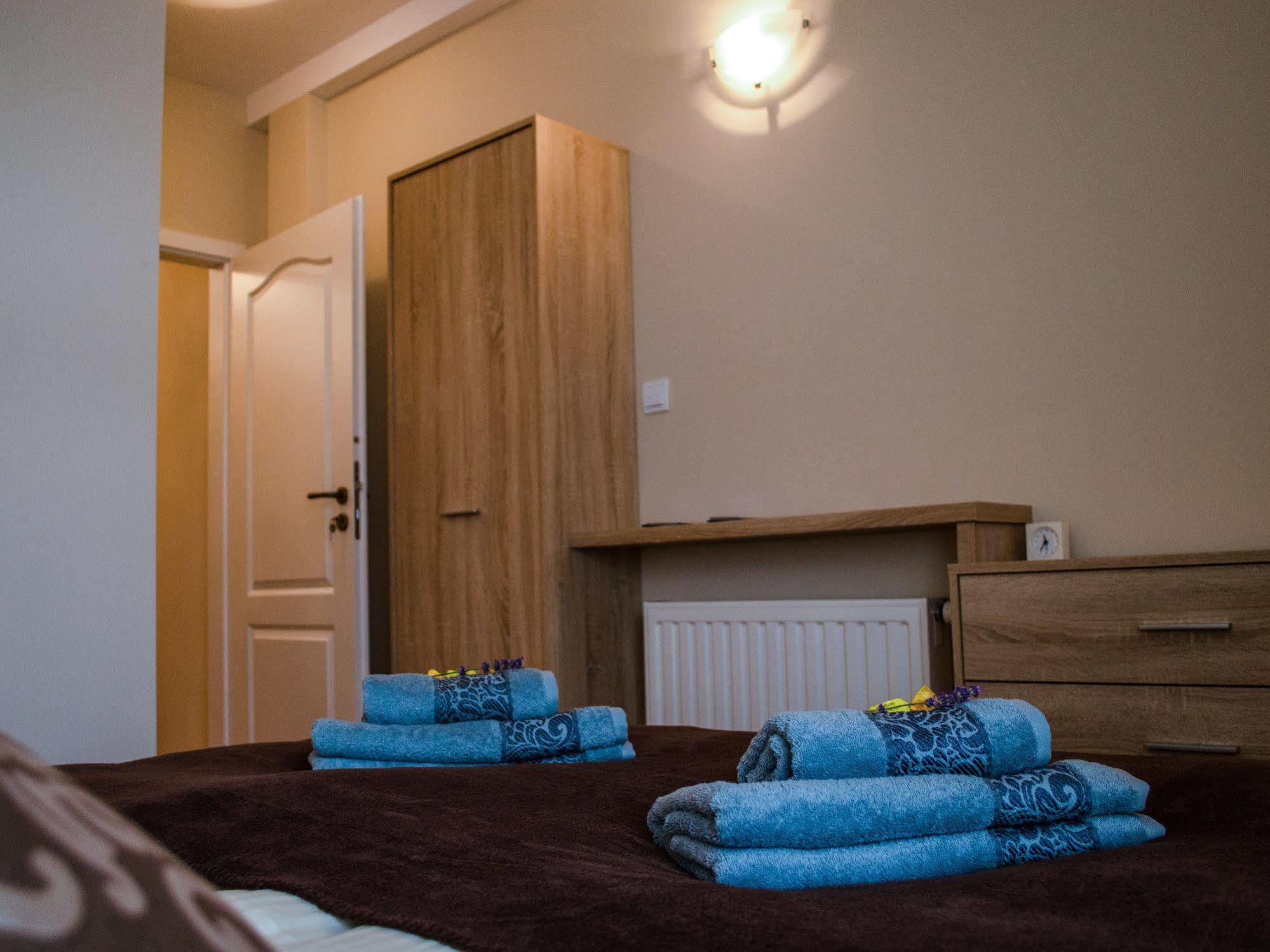 Royal Route 29 Comfort Rooms Cracovia Exterior foto